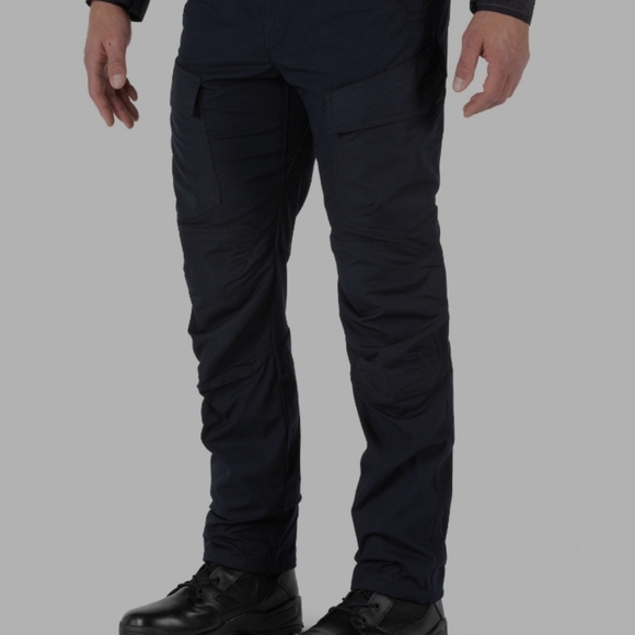 Blue 5.11 Quantum 36 x 32 - Picture 2 of 7